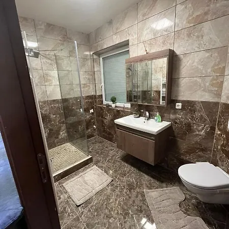 Adam's Ferienapartments شقة *